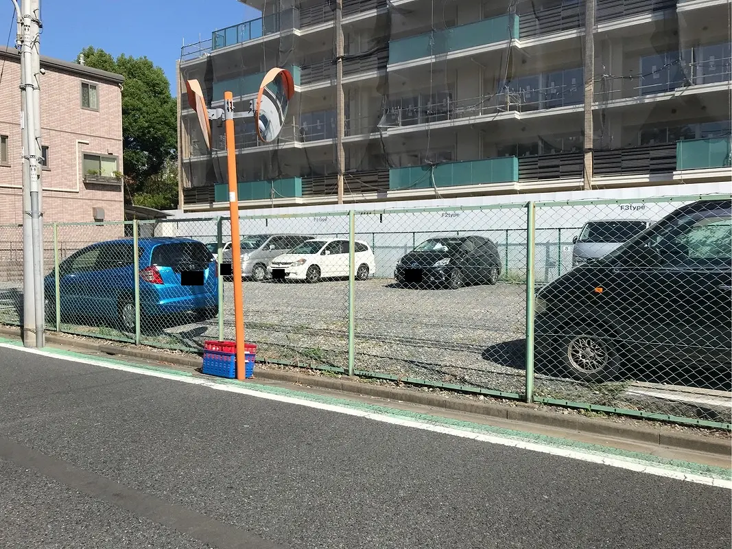 江戸川区中央４丁目　月極駐車場